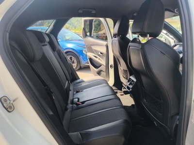 Peugeot 3008 BlueHDi 120 S&S EAT6 GT Line (12)