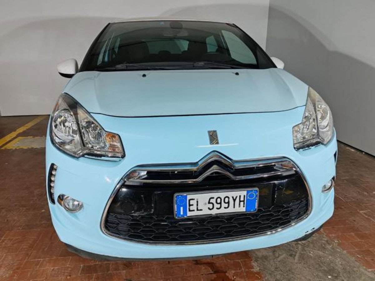 Ds DS 3 Coupé DS 3 1.4 VTi 95 Chic (2)