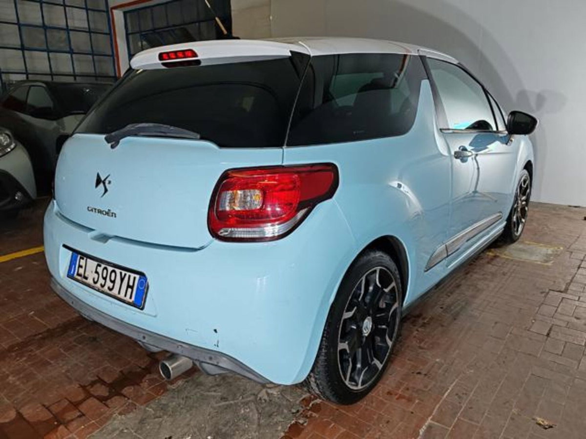 Ds DS 3 Coupé DS 3 1.4 VTi 95 Chic (4)