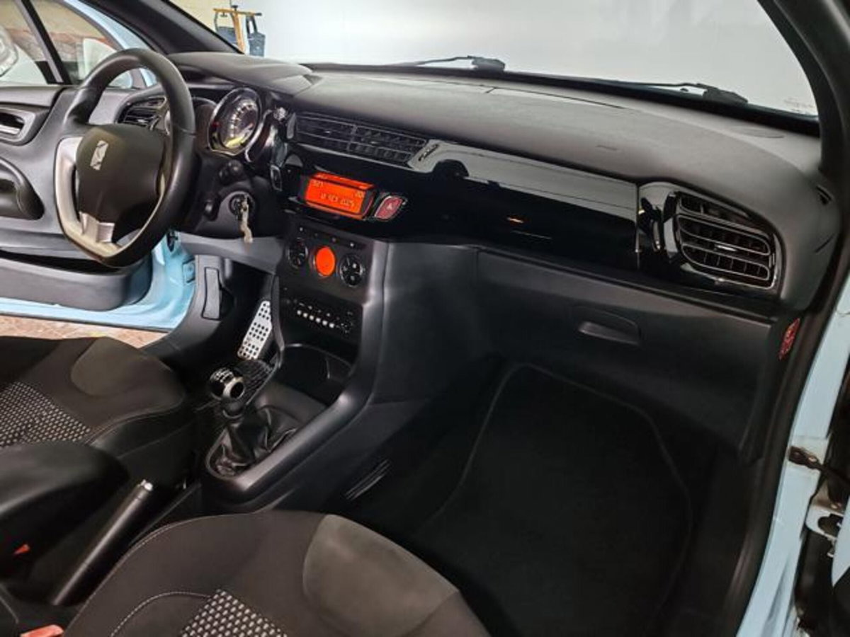 Ds DS 3 Coupé DS 3 1.4 VTi 95 Chic (8)