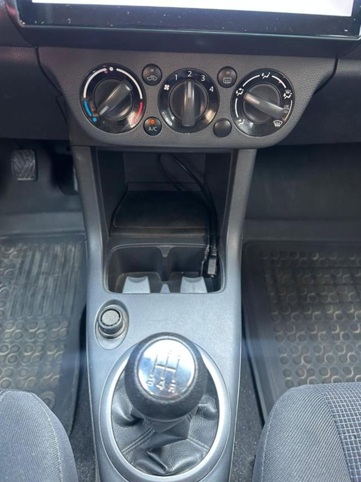 Suzuki Swift 1.3 4x4 5p. GL (13)