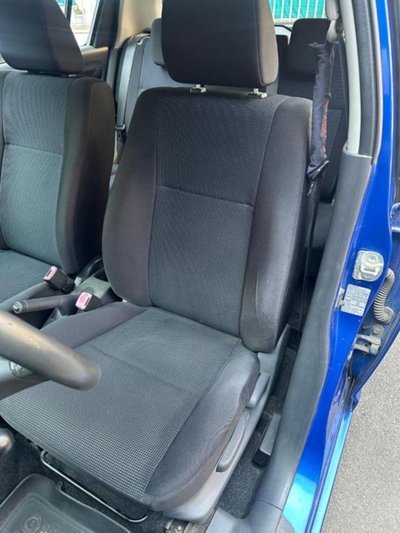 Suzuki Swift 1.3 4x4 5p. GL (15)