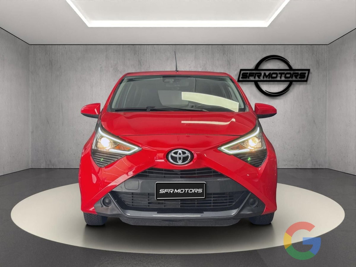 Toyota Aygo 1.0 VVT-i 72 CV 5 porte x-fun (2)
