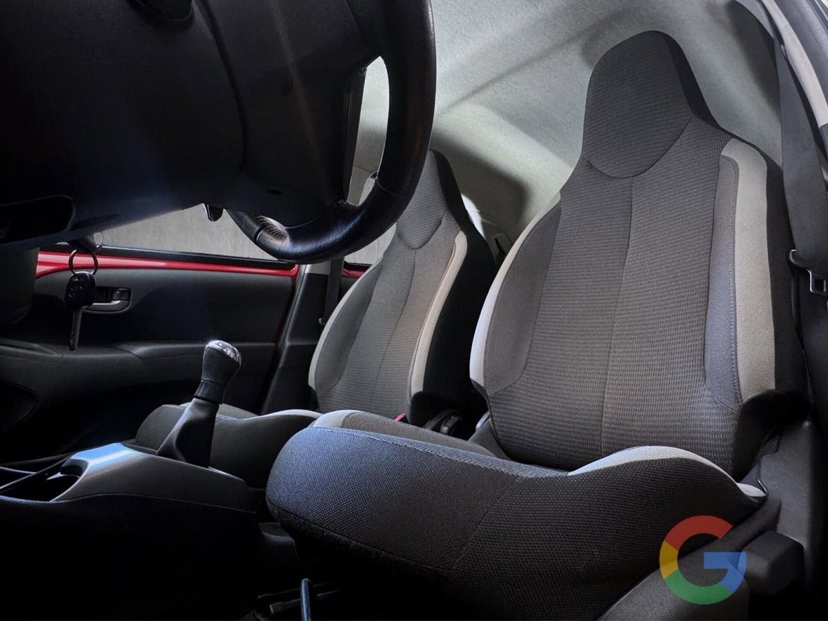 Toyota Aygo 1.0 VVT-i 72 CV 5 porte x-fun (7)