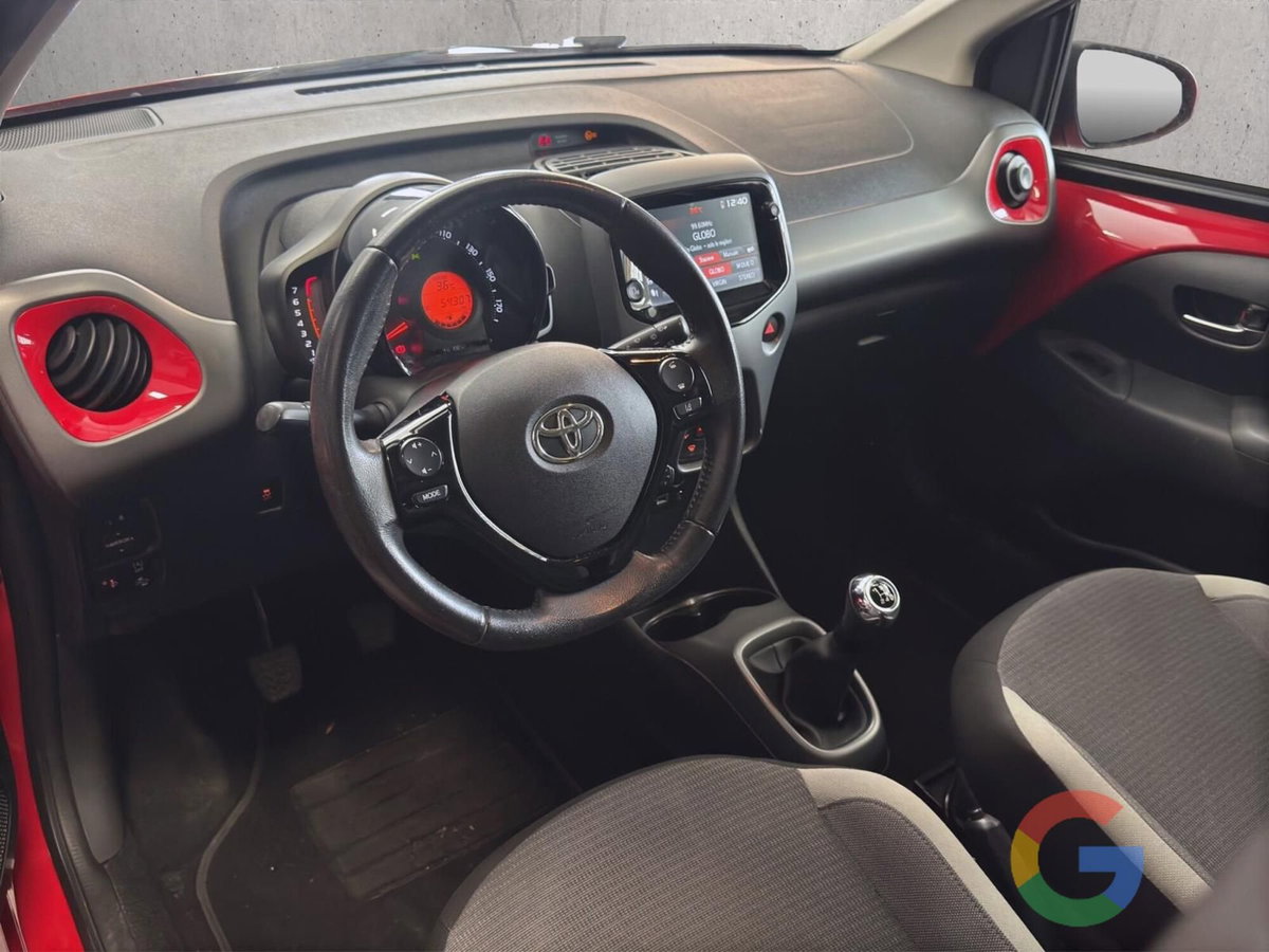 Toyota Aygo 1.0 VVT-i 72 CV 5 porte x-fun (8)