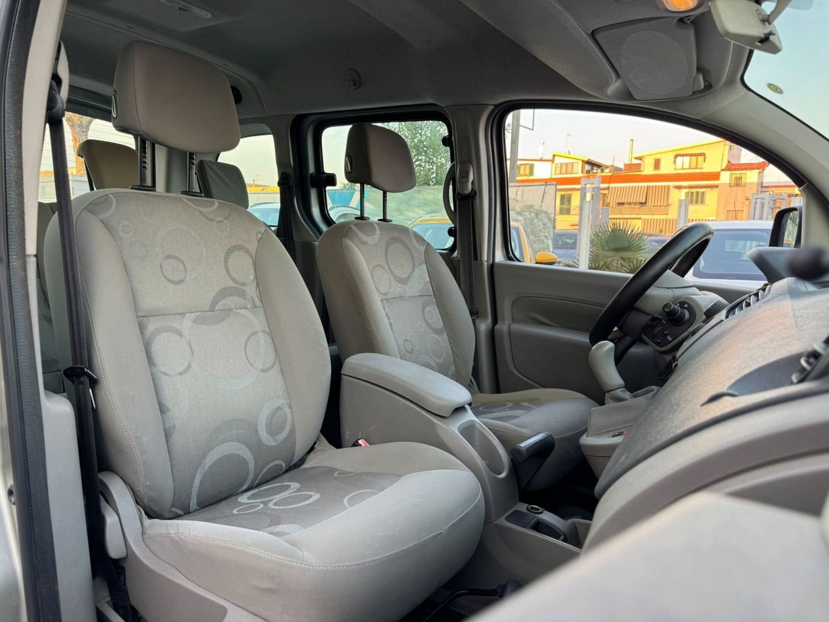 Renault Kangoo 1.6 105CV 5 porte Benzina/GPL Dynamique (10)
