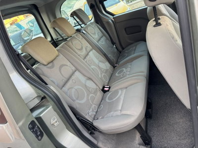 Renault Kangoo 1.6 105CV 5 porte Benzina/GPL Dynamique (11)