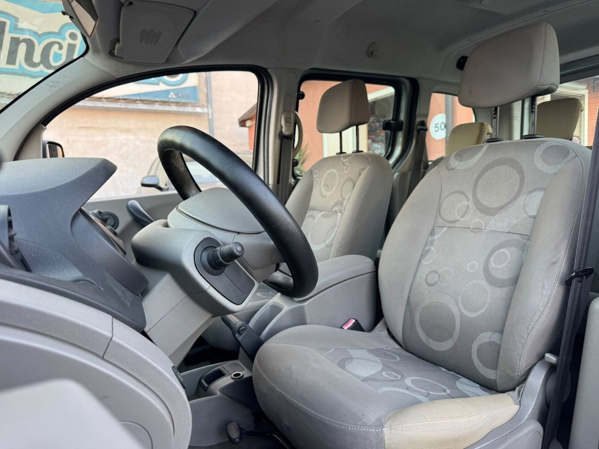 Renault Kangoo 1.6 105CV 5 porte Benzina/GPL Dynamique (6)