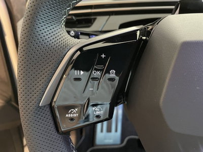Peugeot 3008 1.2 hybrid GT Exclusive 145cv e-dcs6 (17)