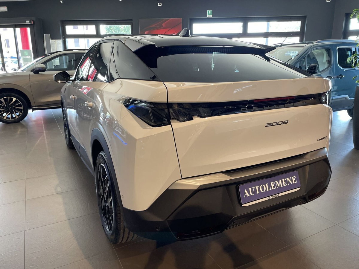 Peugeot 3008 1.2 hybrid GT Exclusive 145cv e-dcs6 (3)