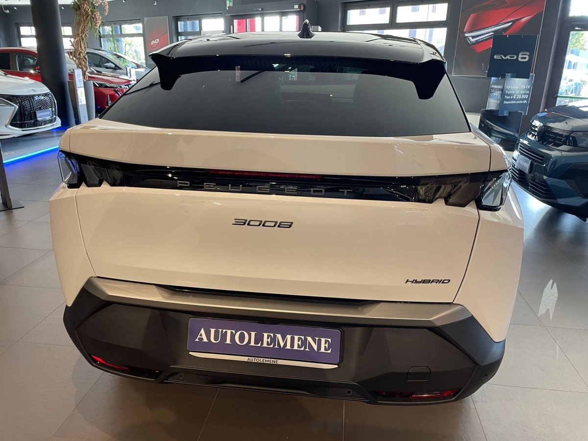 Peugeot 3008 1.2 hybrid GT Exclusive 145cv e-dcs6 (4)