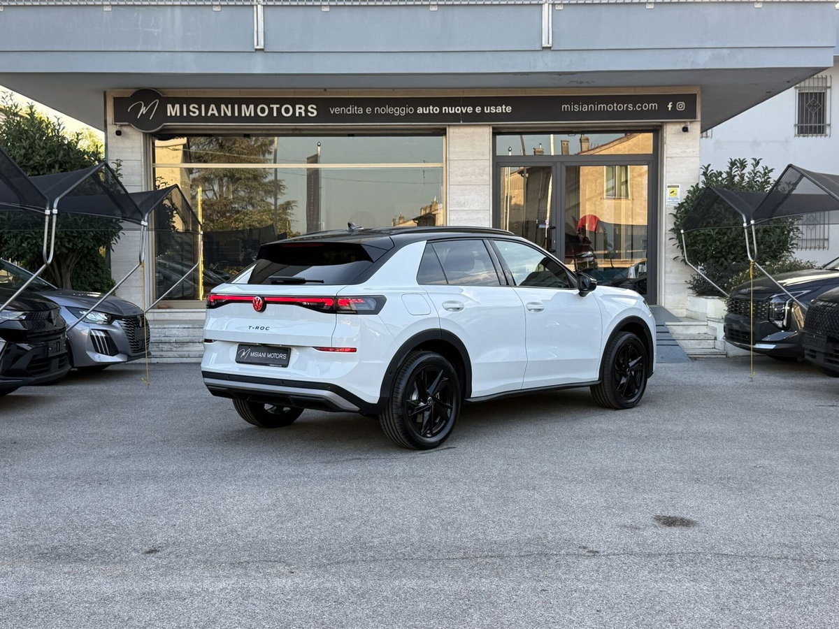 Volkswagen T-Roc 1.5 etsi Life 115cv dsg (5)