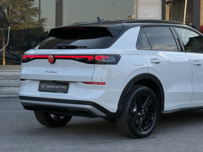 Volkswagen T-Roc 1.5 etsi Life 115cv dsg (7)