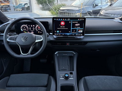 Volkswagen T-Roc 1.5 etsi Life 150cv dsg (12)