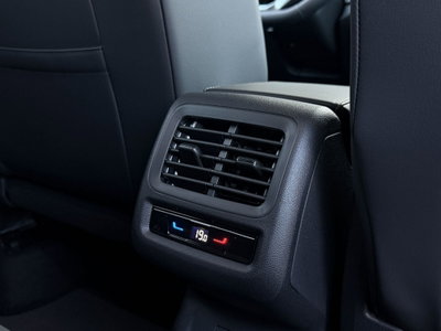 Volkswagen T-Roc 1.5 etsi Life 150cv dsg (20)
