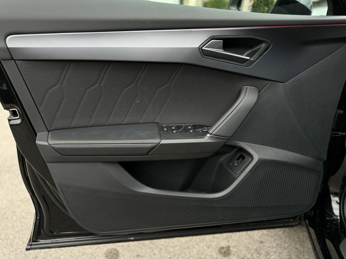 Cupra Formentor 1.5 hybrid 150cv dsg (18)