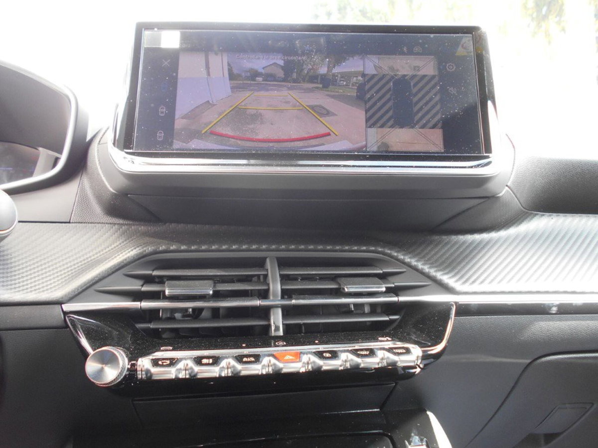 Peugeot 2008 PureTech 100 S&S Allure (6)