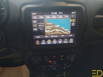 Jeep Renegade 1.3 T4 190CV PHEV 4xe AT6 Limited (12)