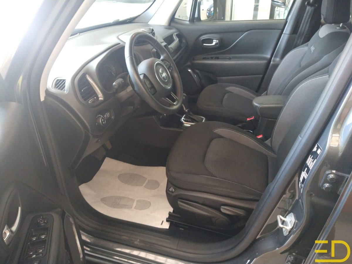 Jeep Renegade 1.3 T4 190CV PHEV 4xe AT6 Limited (6)