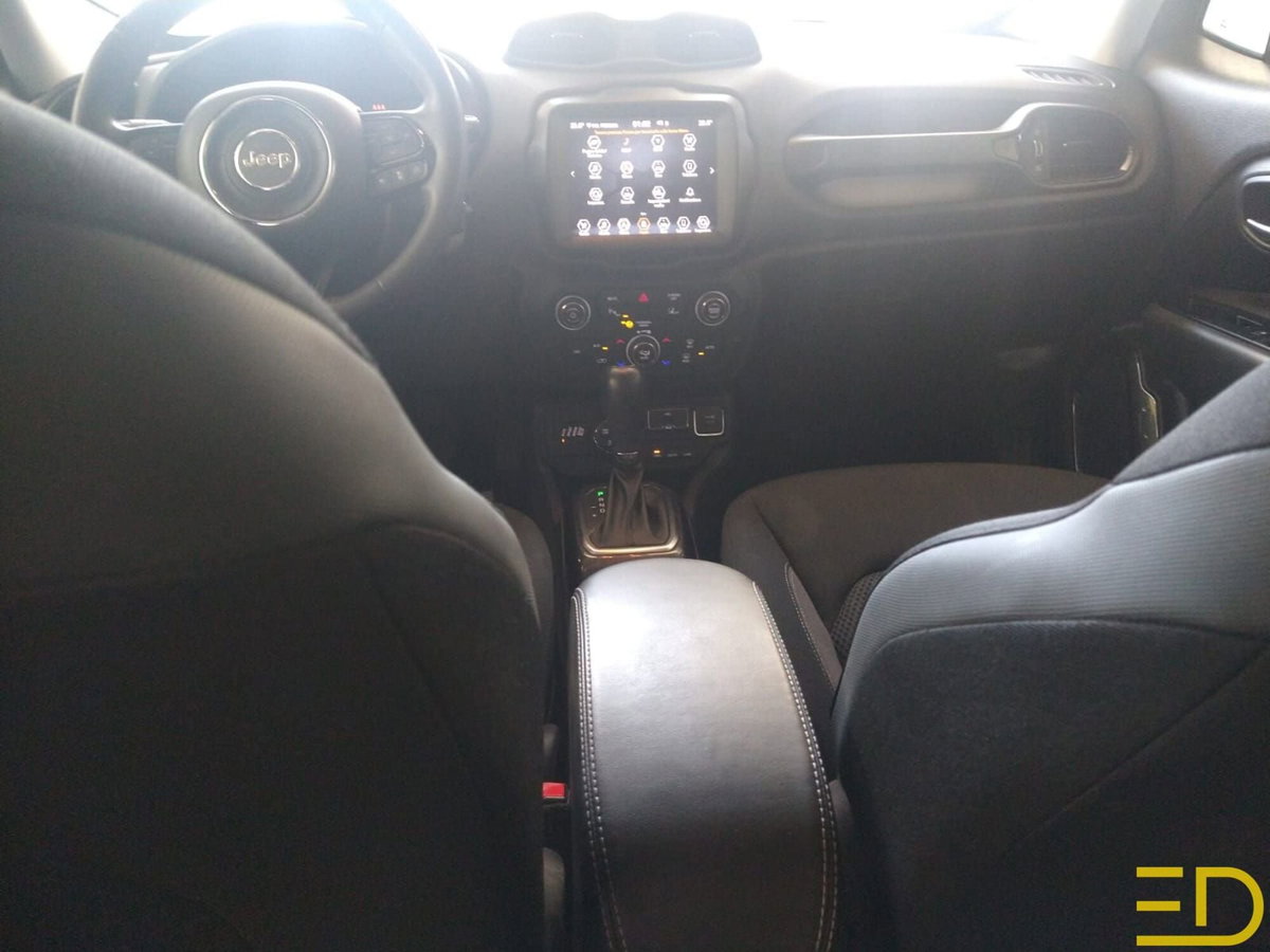 Jeep Renegade 1.3 T4 190CV PHEV 4xe AT6 Limited (7)