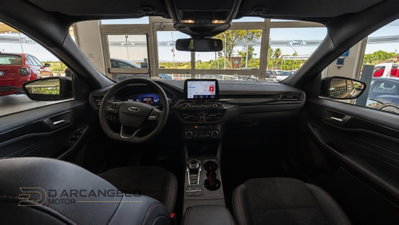 Ford Kuga 2.5 Plug In Hybrid 225 CV CVT 2WD ST-Line (5)