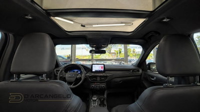 Ford Kuga 2.5 Plug In Hybrid 225 CV CVT 2WD ST-Line (7)