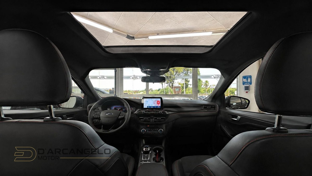 Ford Kuga 2.5 Plug In Hybrid 225 CV CVT 2WD ST-Line (8)