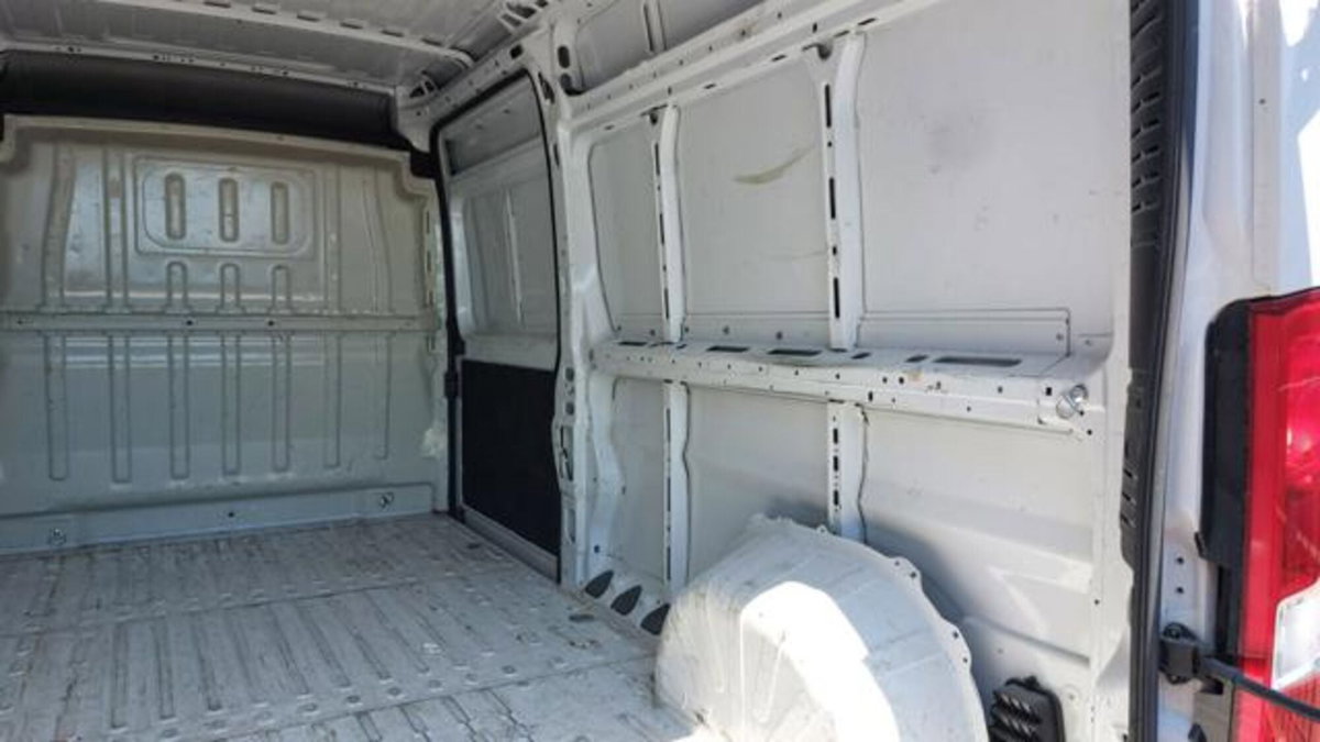 Citroen Jumper Furgone 35 BlueHDi 140 S&S PLM-TA Furgone Heavy (18)