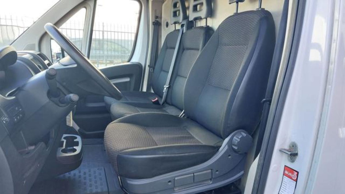 Citroen Jumper Furgone 35 BlueHDi 140 S&S PLM-TA Furgone Heavy (6)