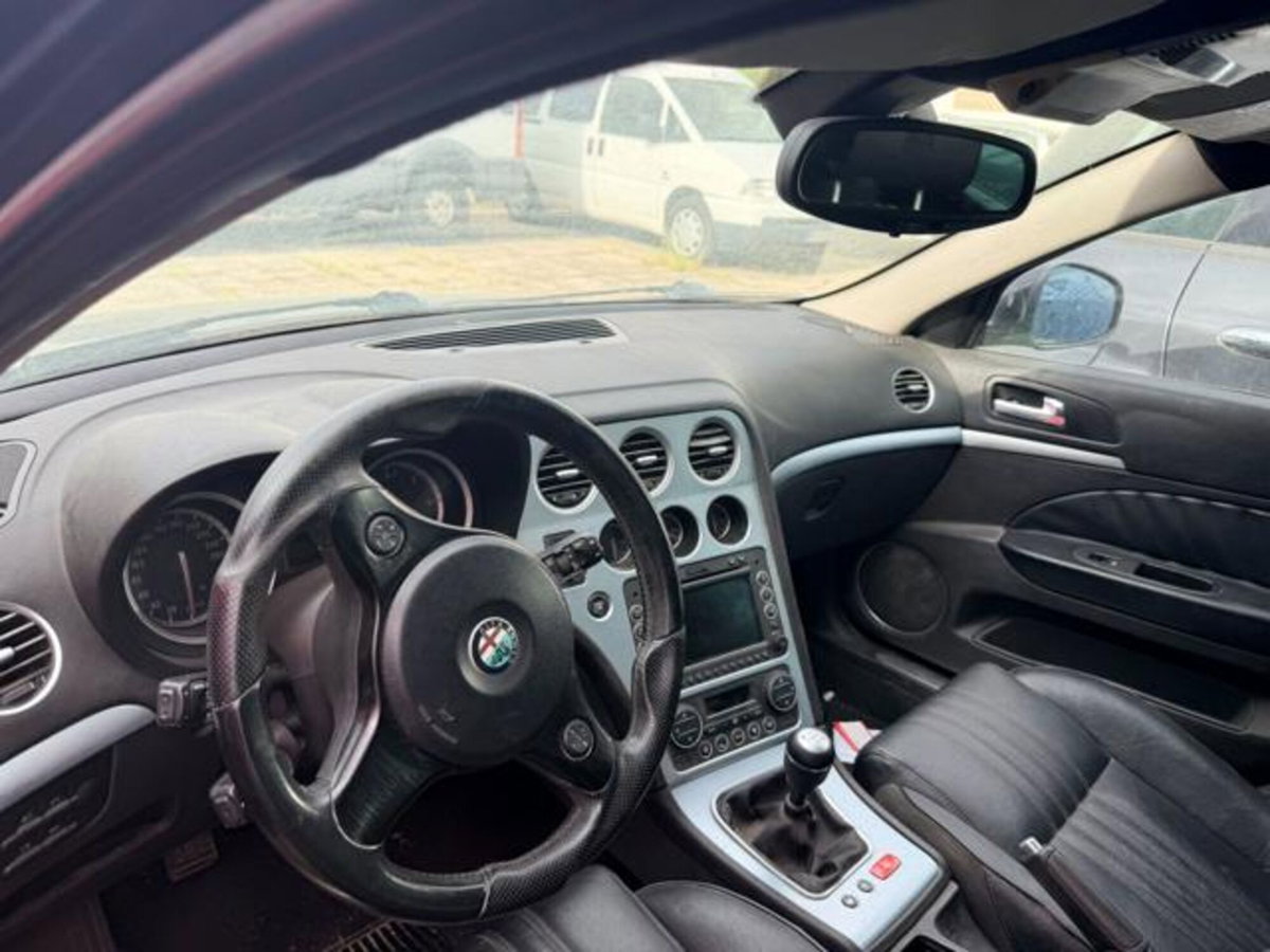 Alfa Romeo 159 SportWagon 1.9 JTDm 16V Sportwagon (3)