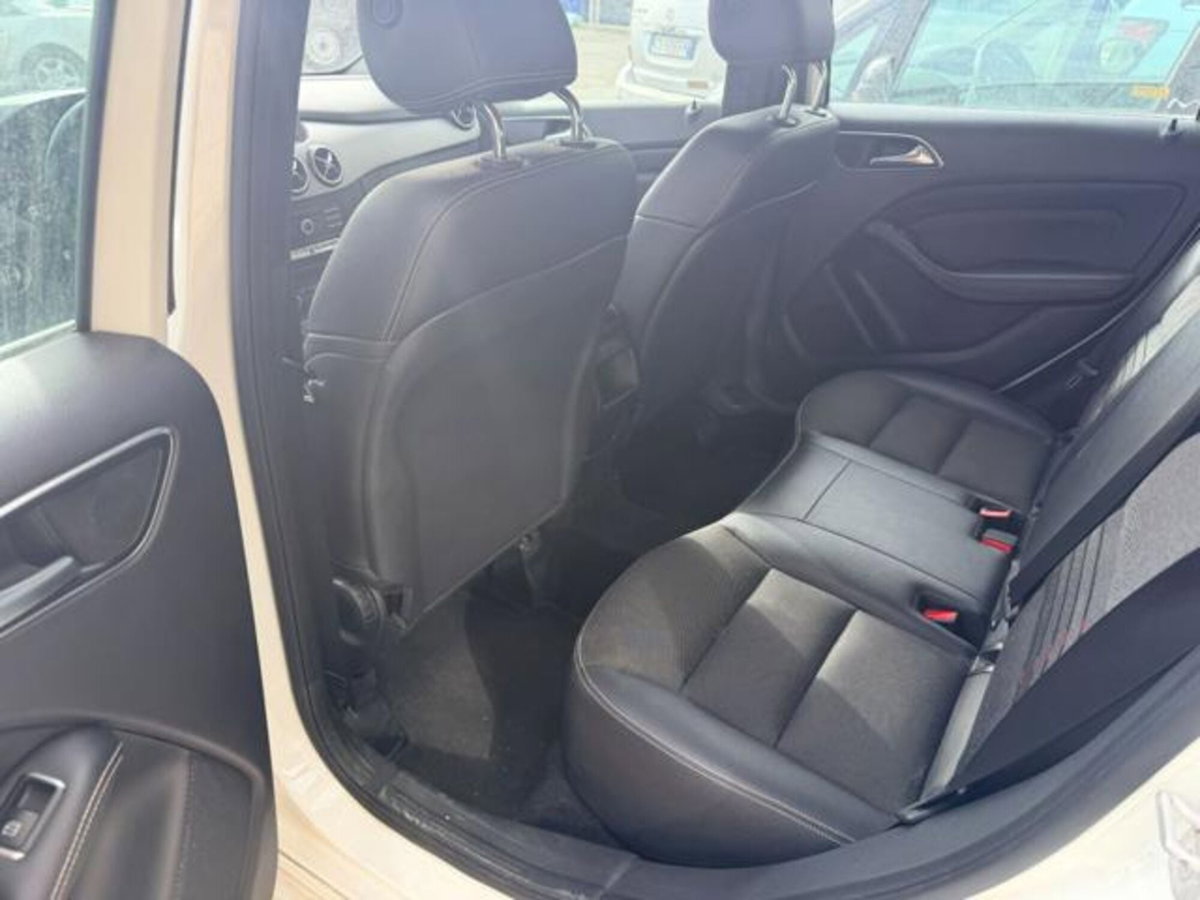 Mercedes-Benz Classe B 160 CDI Automatic Executive (8)