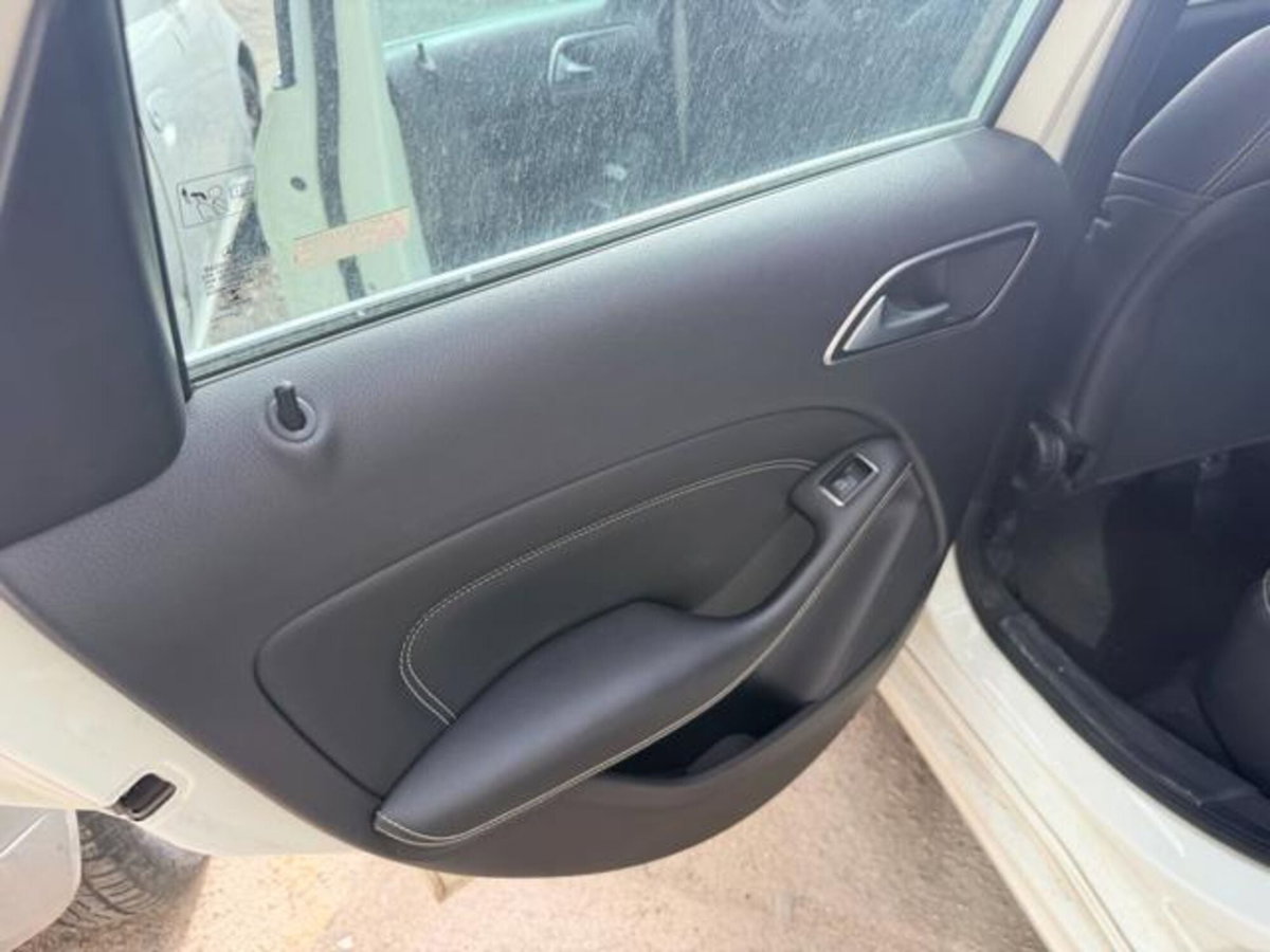 Mercedes-Benz Classe B 160 CDI Automatic Executive (9)