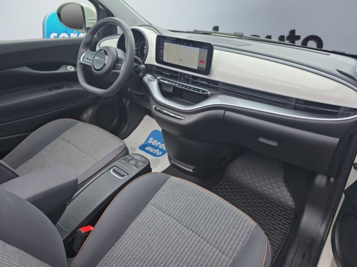 Fiat 500e Cabrio Icon Cabrio 23,65 kWh (10)