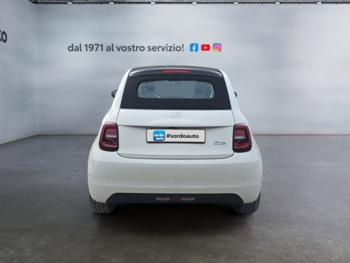 Fiat 500e Cabrio Icon Cabrio 23,65 kWh (5)