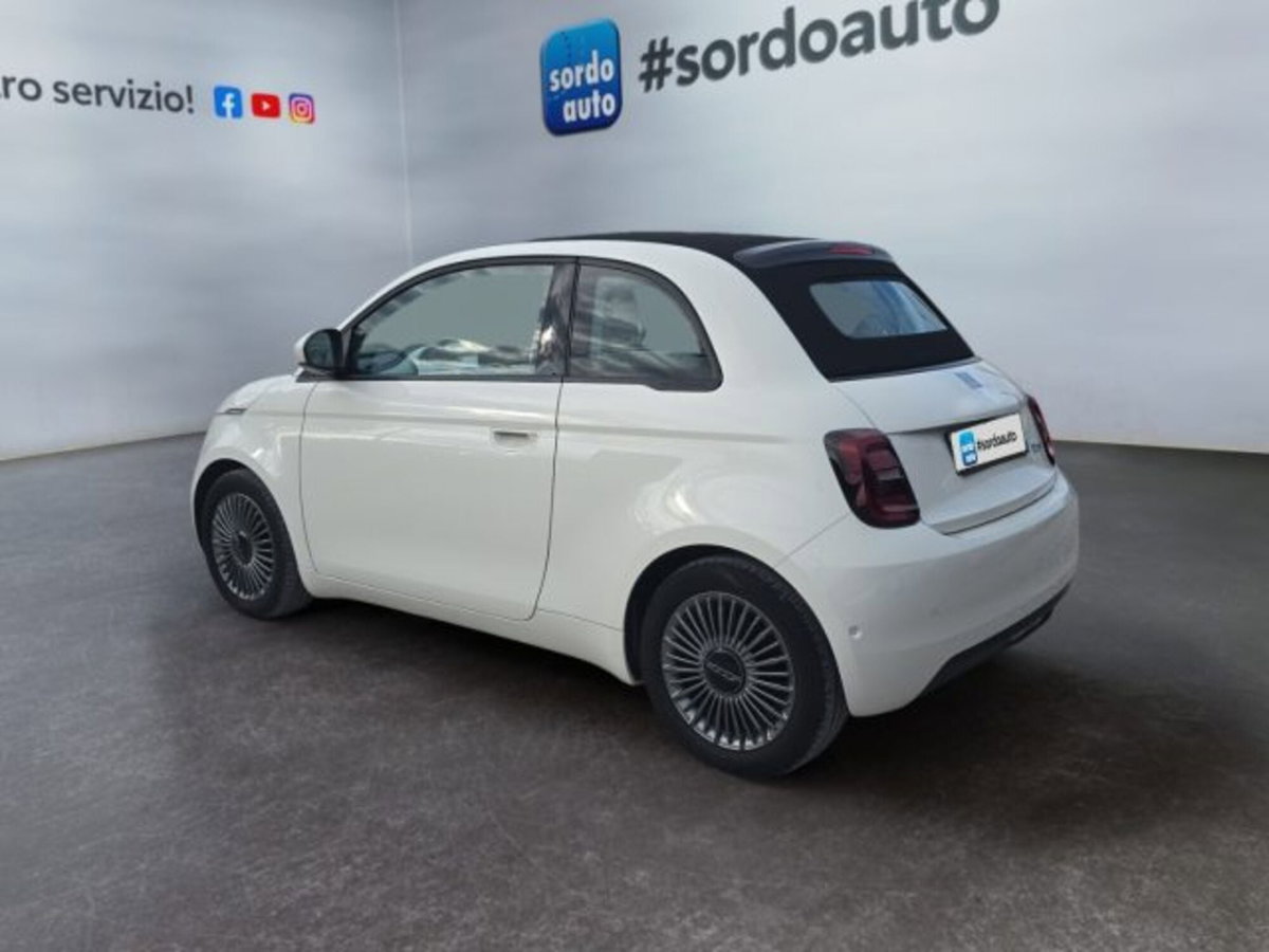Fiat 500e Cabrio Icon Cabrio 23,65 kWh (6)