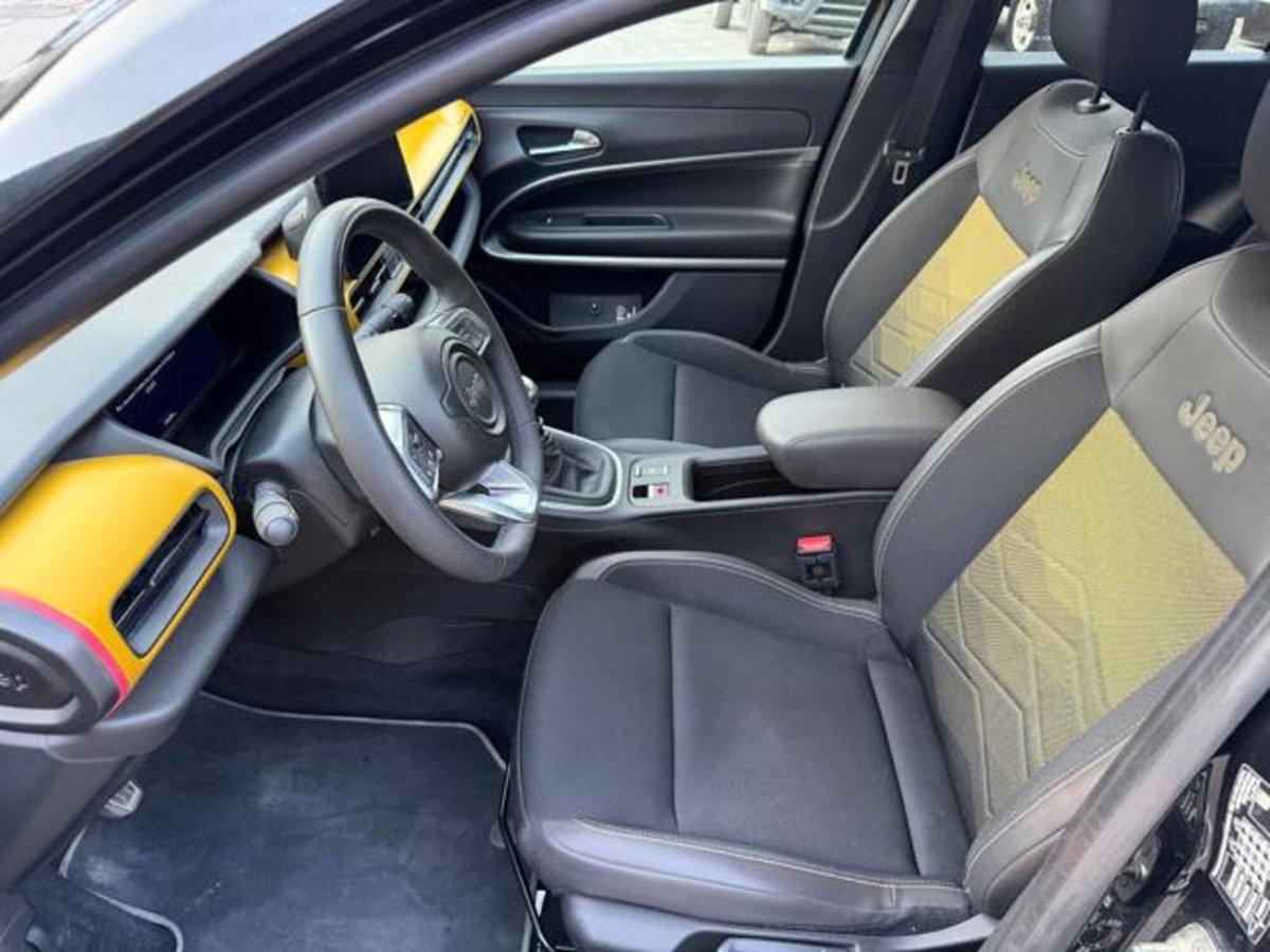 Jeep Avenger 1.2 turbo Summit fwd 100cv (10)
