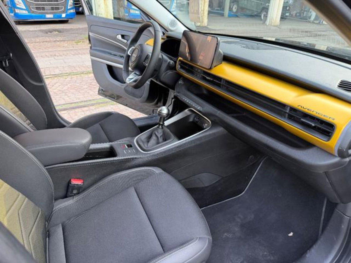 Jeep Avenger 1.2 turbo Summit fwd 100cv (16)