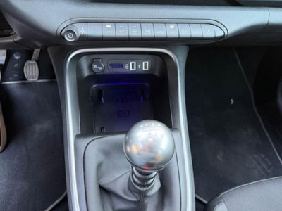 Jeep Avenger 1.2 turbo Summit fwd 100cv (20)
