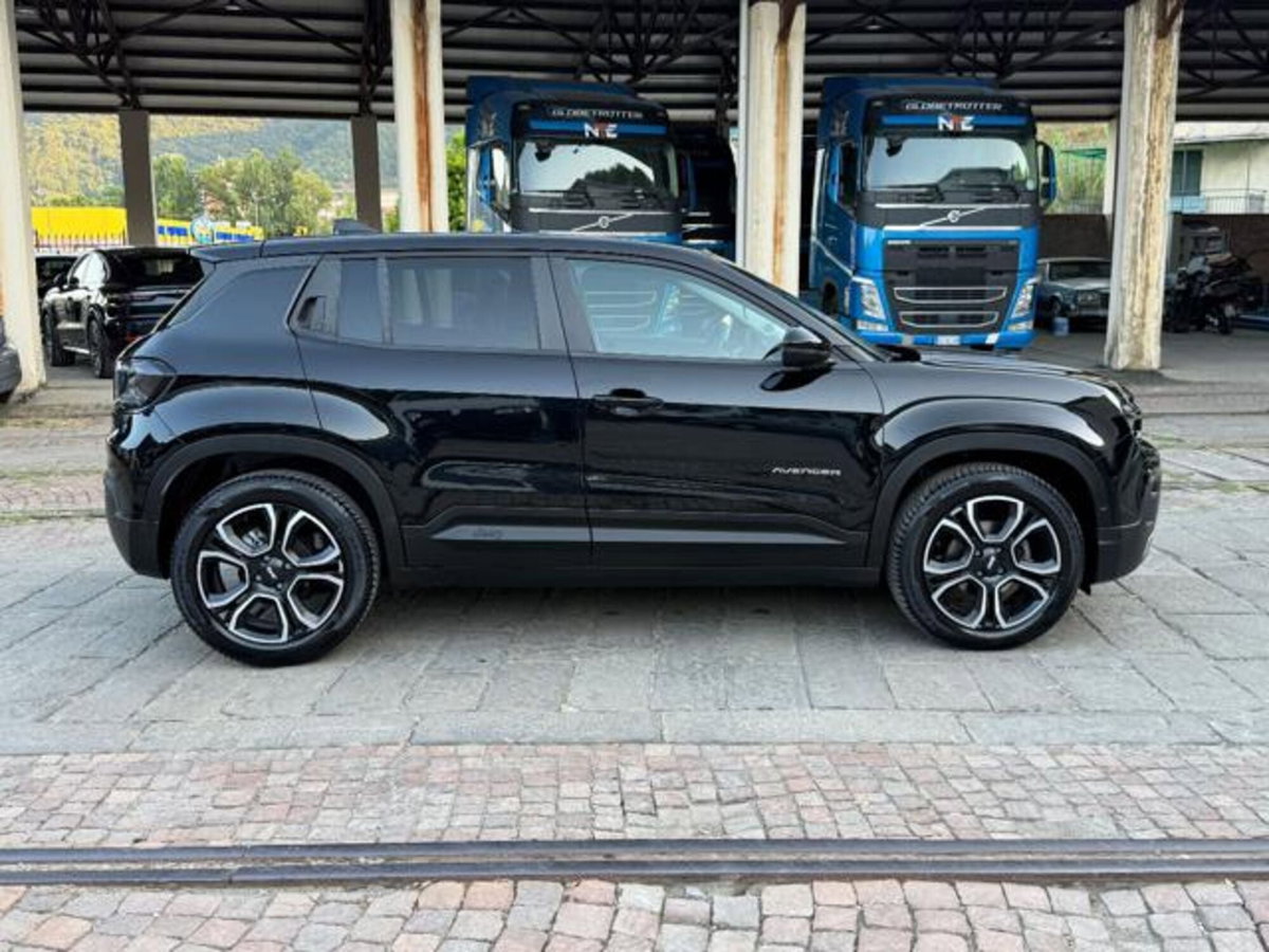 Jeep Avenger 1.2 turbo Summit fwd 100cv (8)