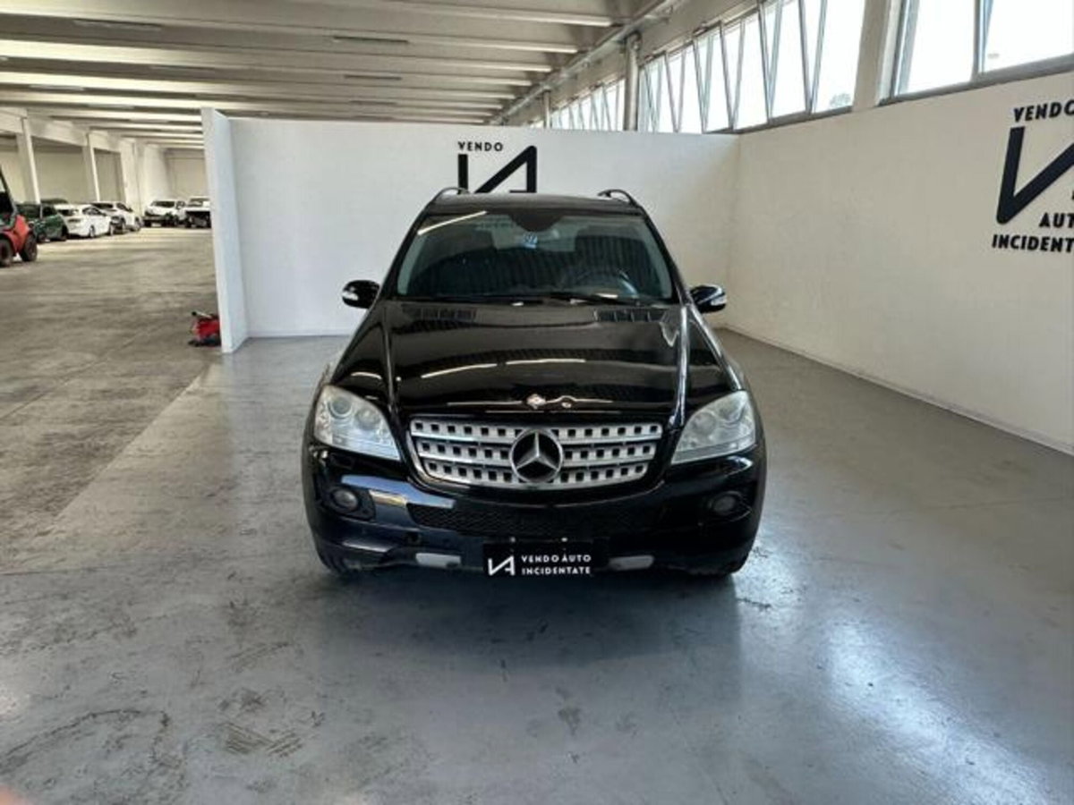 Mercedes-Benz Classe ML 320 CDI (2)