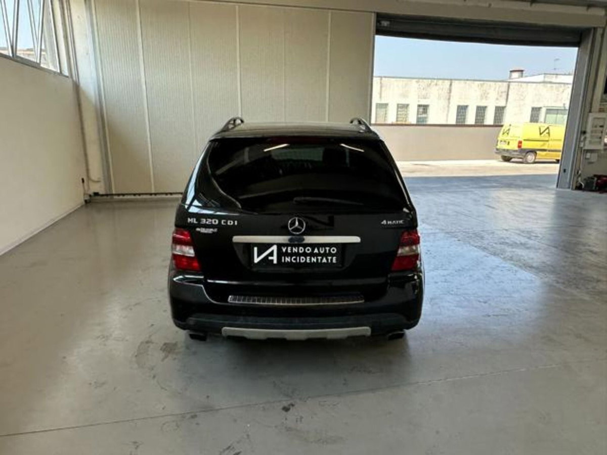 Mercedes-Benz Classe ML 320 CDI (6)