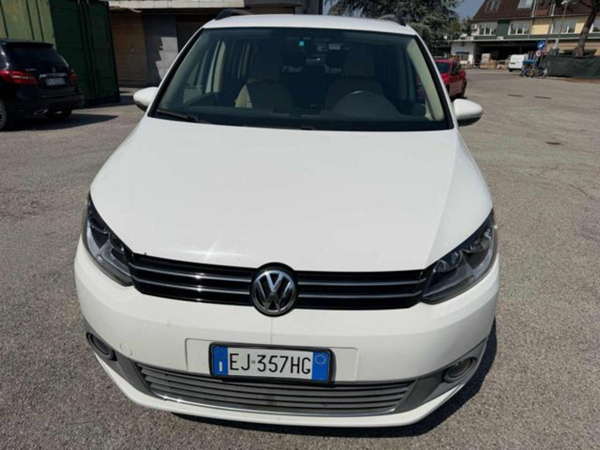 Volkswagen Touran 1.6 TDI DSG Comfortline (2)