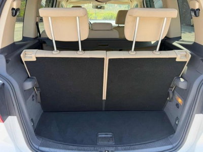 Volkswagen Touran 1.6 TDI DSG Comfortline (20)