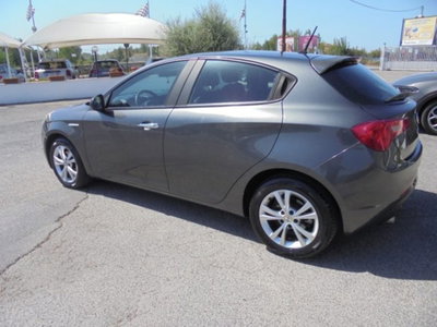 Alfa Romeo Giulietta 1.6 JTDm-2 Exclusive (10)