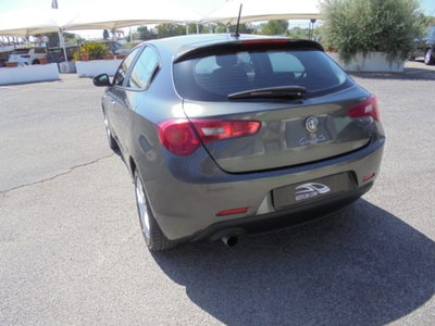 Alfa Romeo Giulietta 1.6 JTDm-2 Exclusive (12)