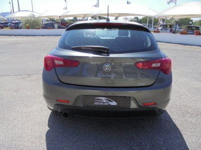 Alfa Romeo Giulietta 1.6 JTDm-2 Exclusive (13)