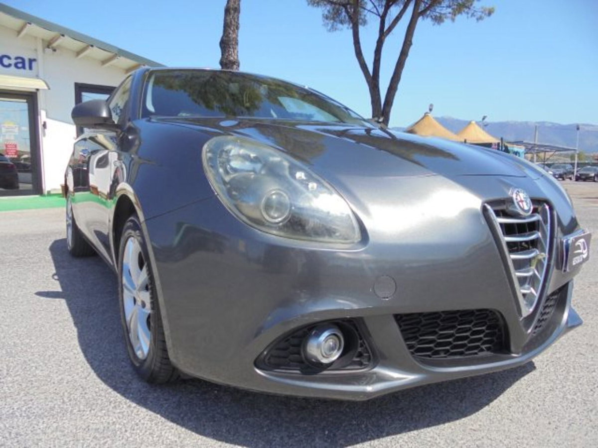 Alfa Romeo Giulietta 1.6 JTDm-2 Exclusive (18)