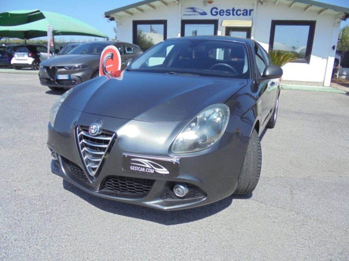 Alfa Romeo Giulietta 1.6 JTDm-2 Exclusive (4)