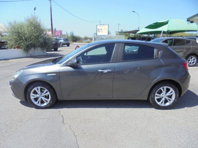 Alfa Romeo Giulietta 1.6 JTDm-2 Exclusive (9)
