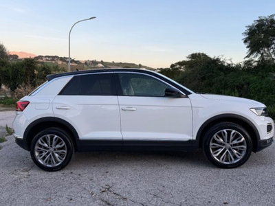 Volkswagen T-Roc 1.6 TDI SCR Advanced BlueMotion Technology (9)